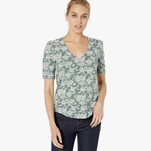 Lucky Brand Green Women’s Short Sleeve V-neck Top